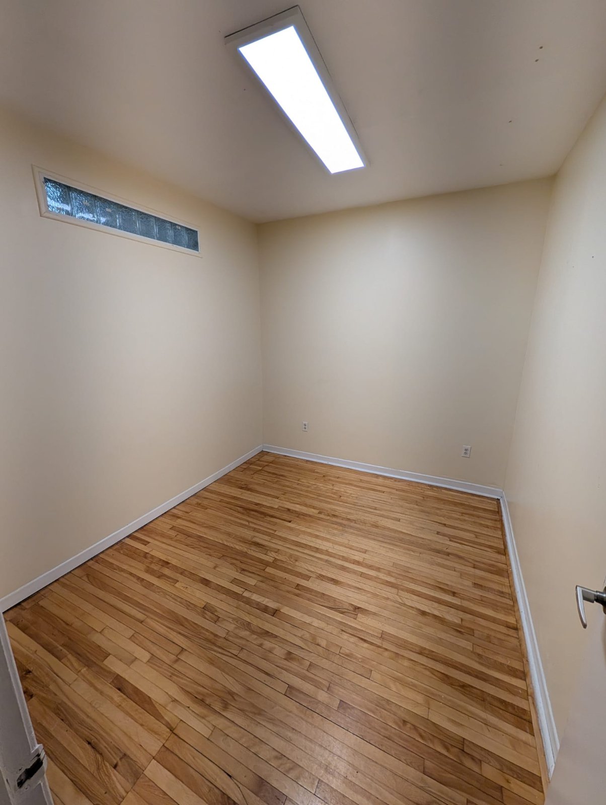 3 Bedroom Apartment for Rent - 4124 Rue St-Urbain, Montréal, QC 2