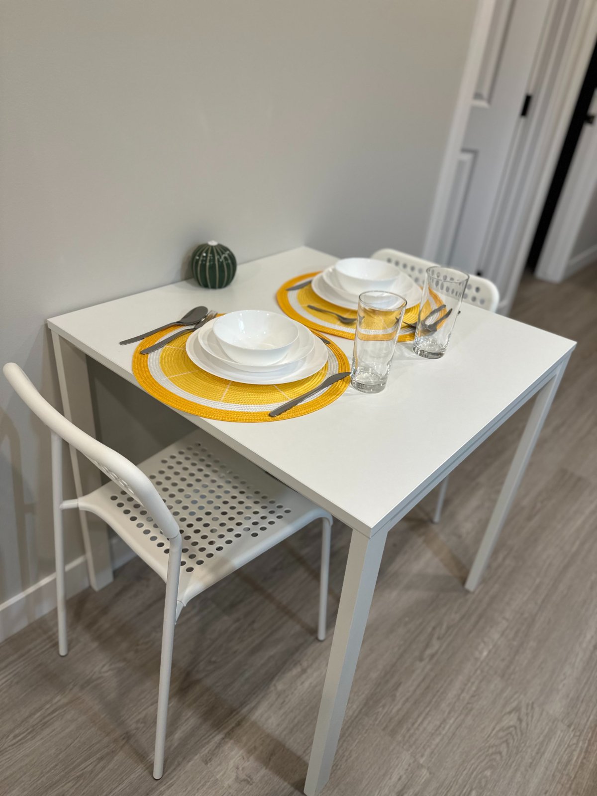 Room in Apartment for Rent - 825 17 Ave SW, Calgary, AB 4