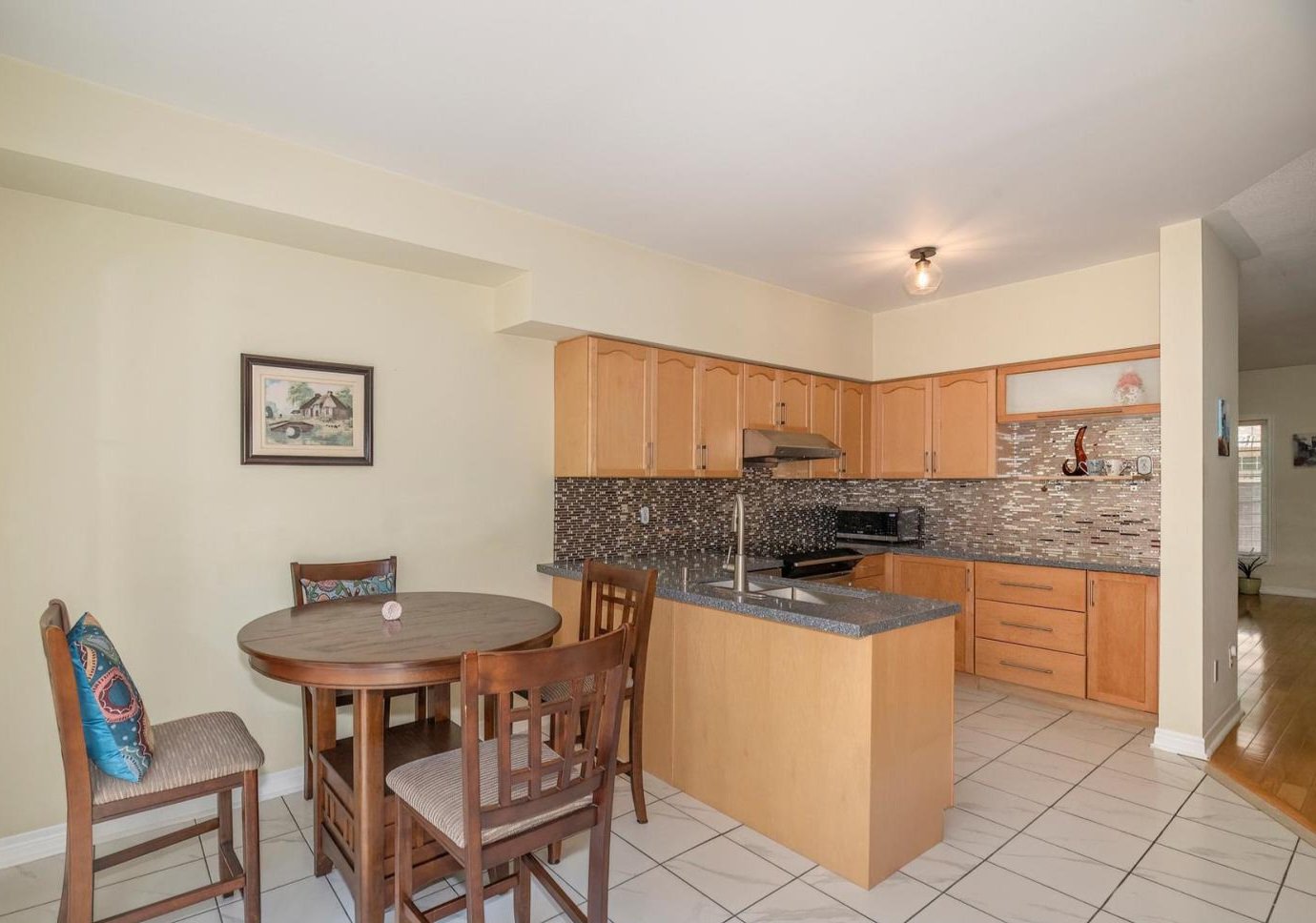 3 Bedroom Townhouse for Rent - 23 Observatory Ln, Richmond Hill, ON 4