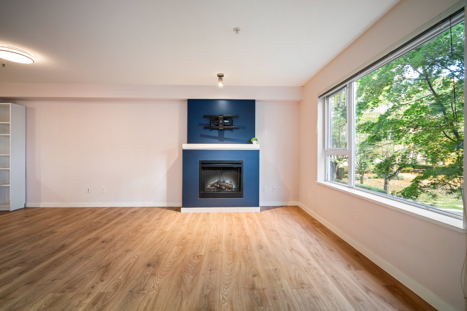 2 Bedroom Apartment for Rent - 4783 Dawson Street, Burnaby, BC 5