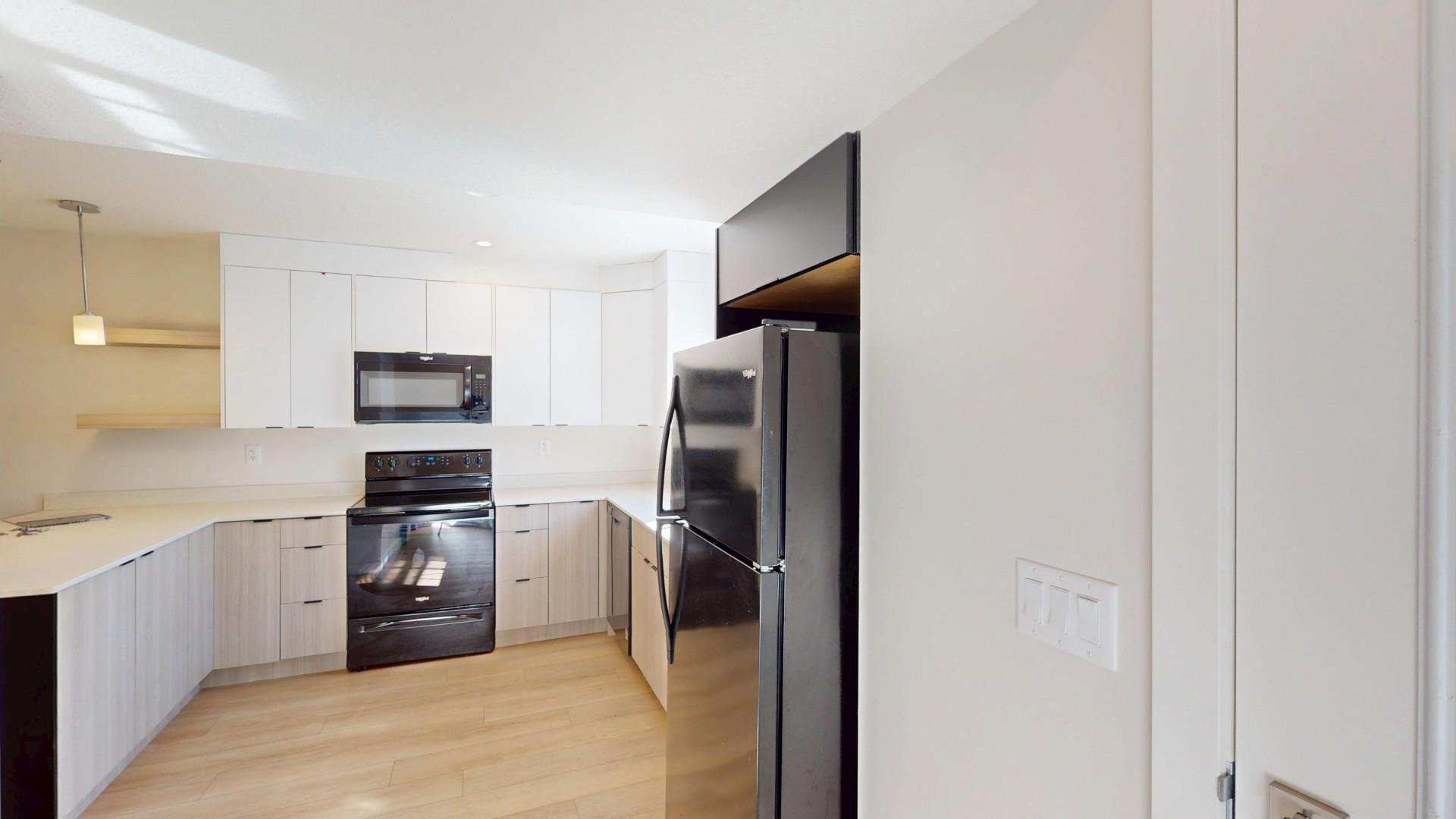 3 Bedroom Townhouse for Rent - 15824 MAIN-15824 100A Ave NW, Edmonton, AB 2