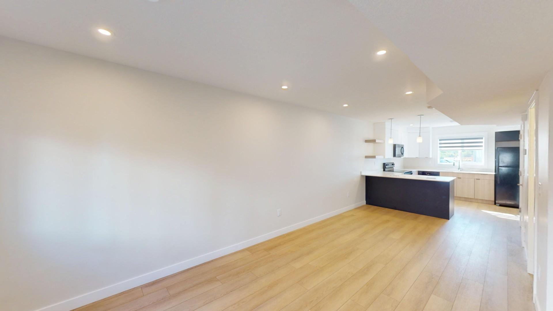 3 Bedroom Townhouse for Rent - 15824 MAIN-15824 100A Ave NW, Edmonton, AB 3