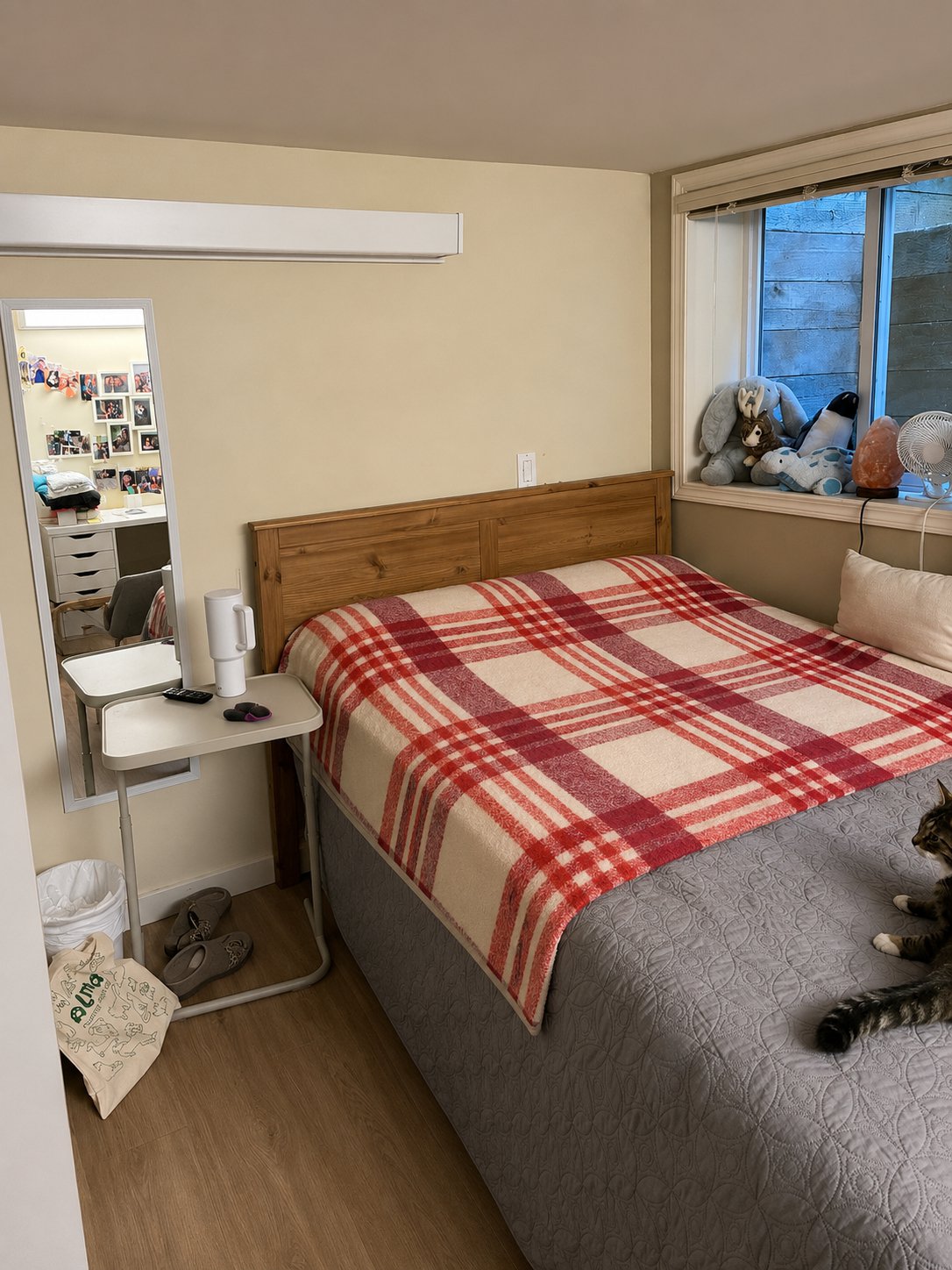Room in House for Rent - 4603 W 5th Ave, Vancouver, BC 2