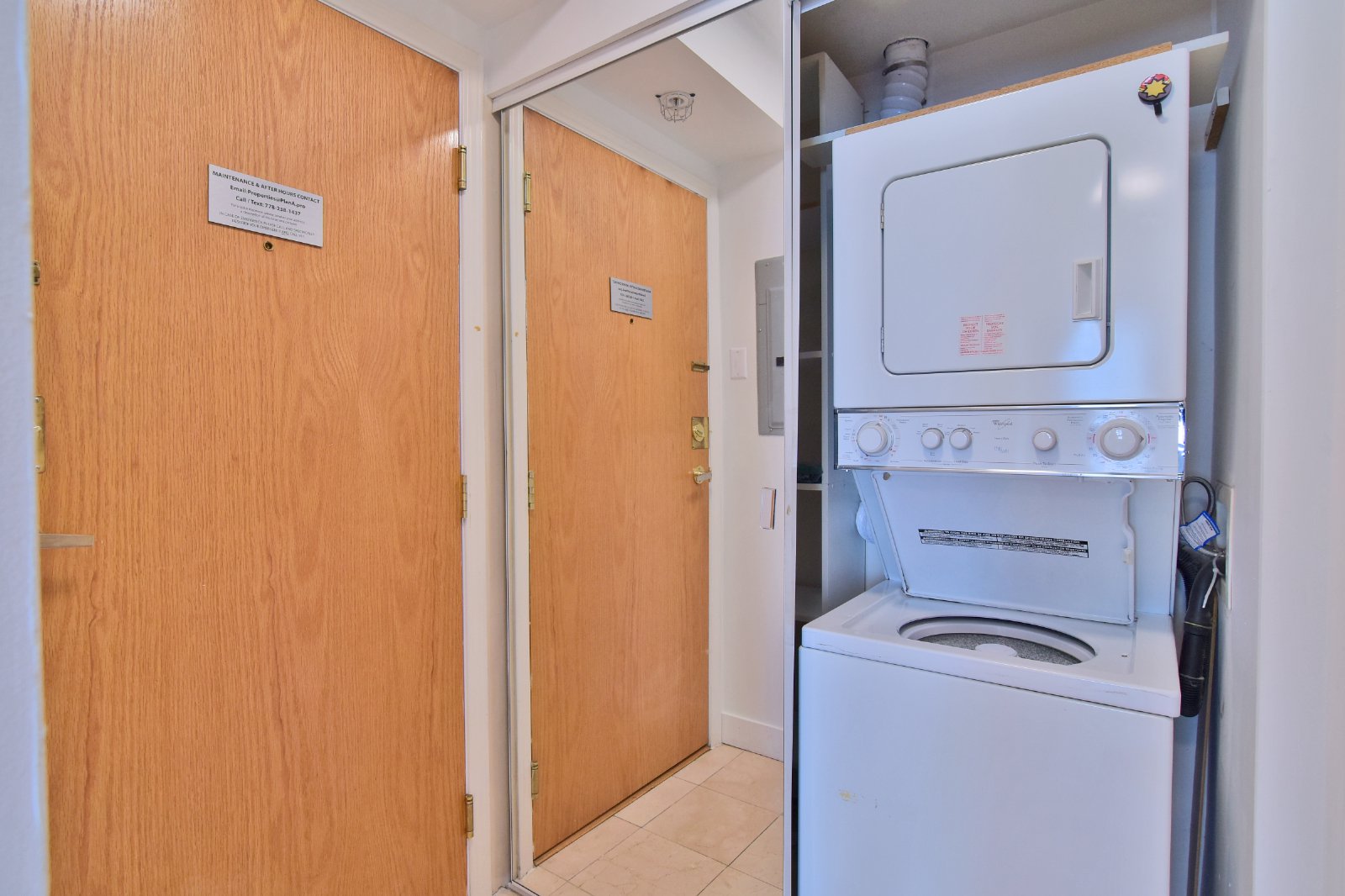 Studio Apartment for Rent - 939 Homer St, Vancouver, BC 4