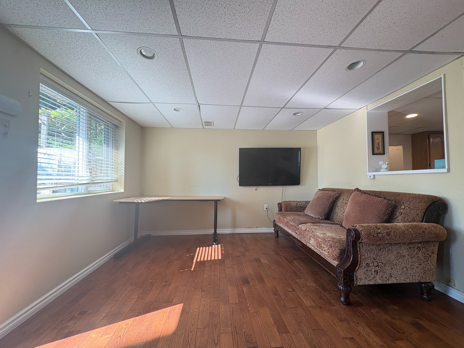 2 Bedroom Basement Suite for Rent - Pasture Cir, Coquitlam, BC 2