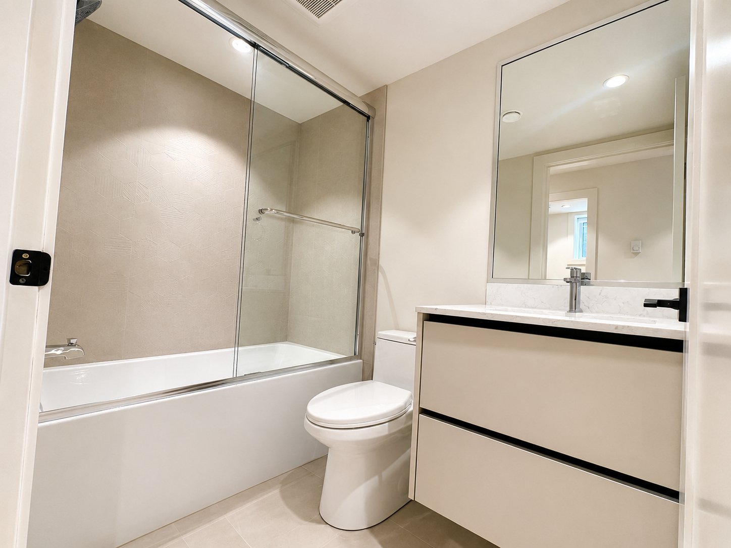 2 Bedroom Basement Suite for Rent - 3847 W 26th Ave, Vancouver, BC 3