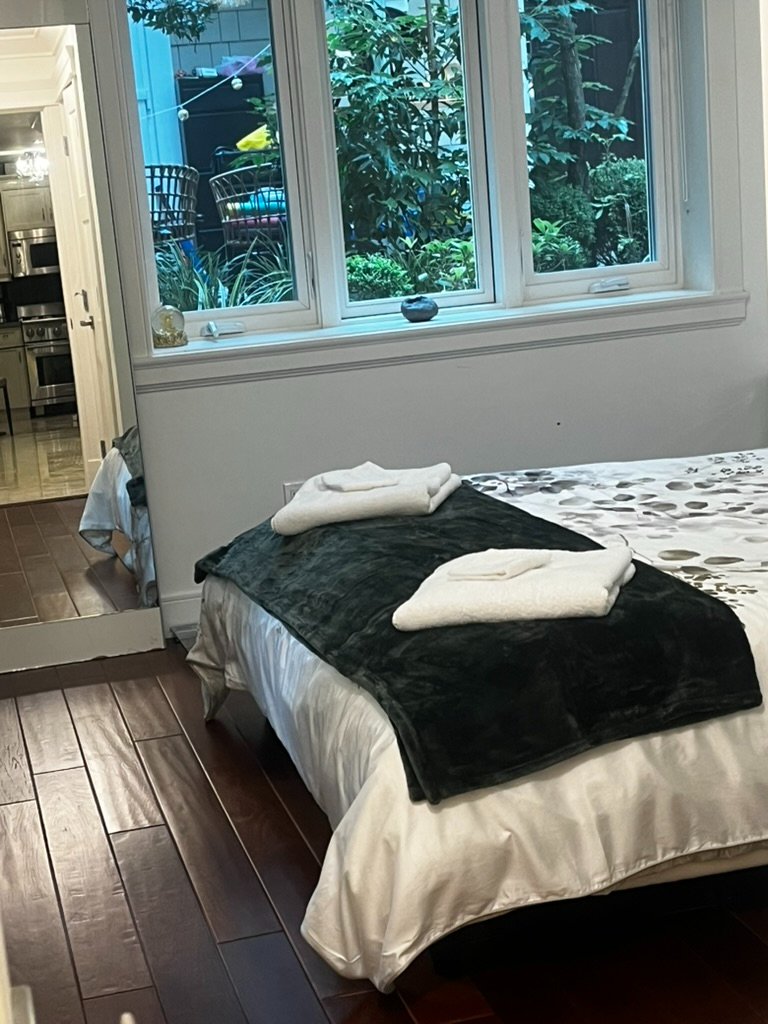 2 Bedroom Garden Suite for Rent - W 7th Ave, Vancouver, BC 3