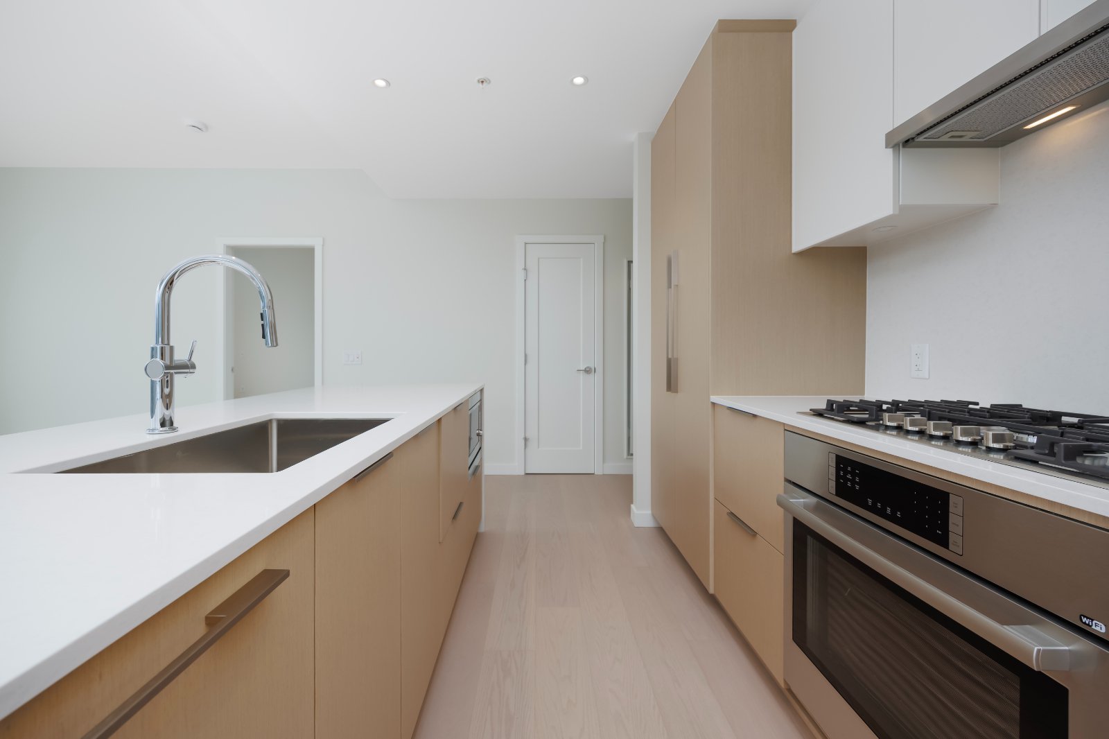 2 Bedroom House for Rent - 128 15th St W, North Vancouver, BC 5