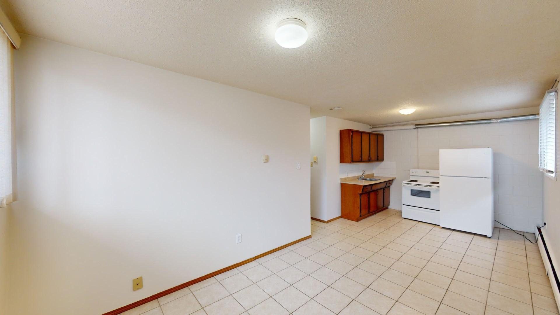 Studio Apartment for Rent - 128 26 Ave NW, Calgary, AB 3