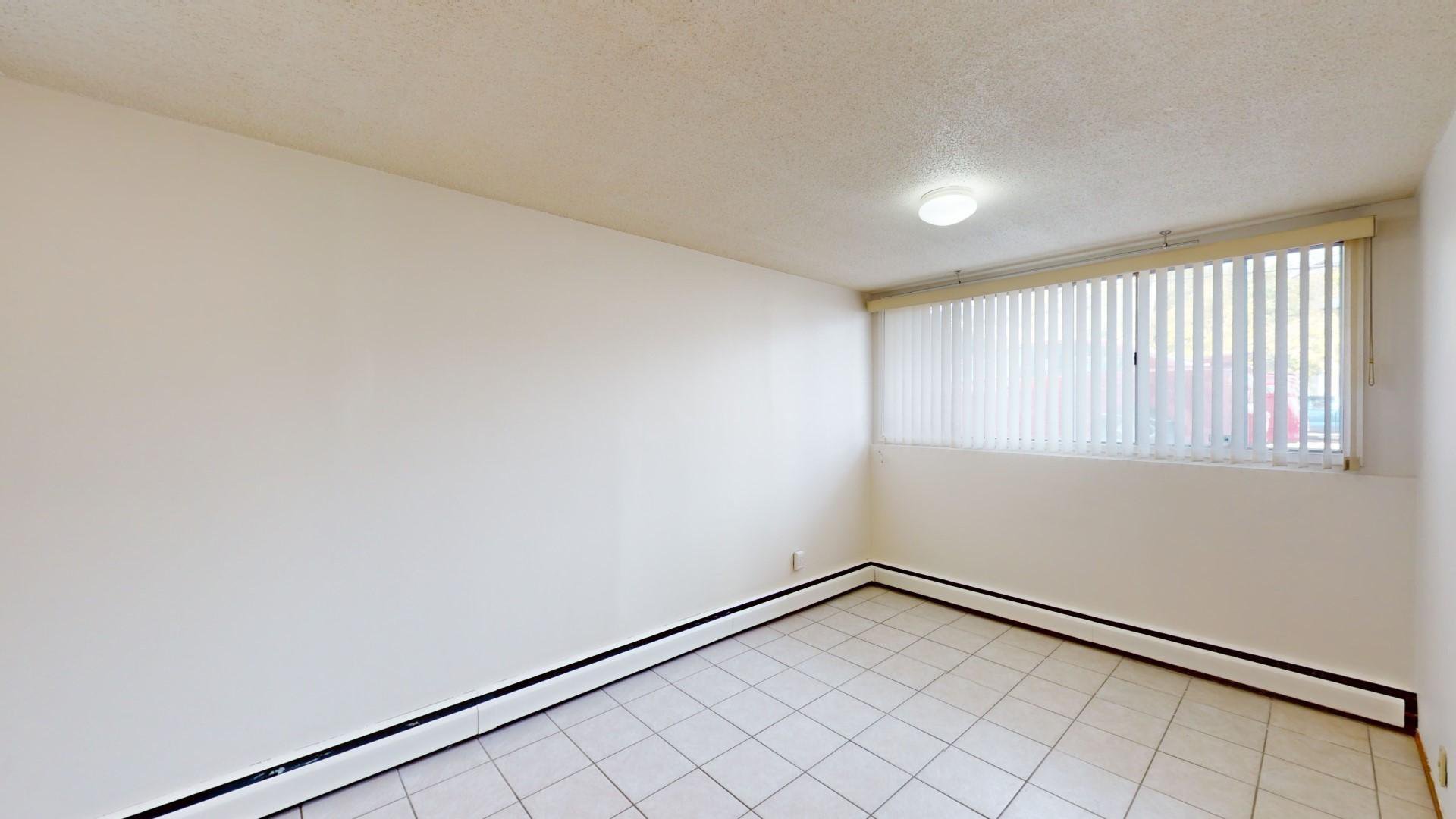 Studio Apartment for Rent - 128 26 Ave NW, Calgary, AB 5