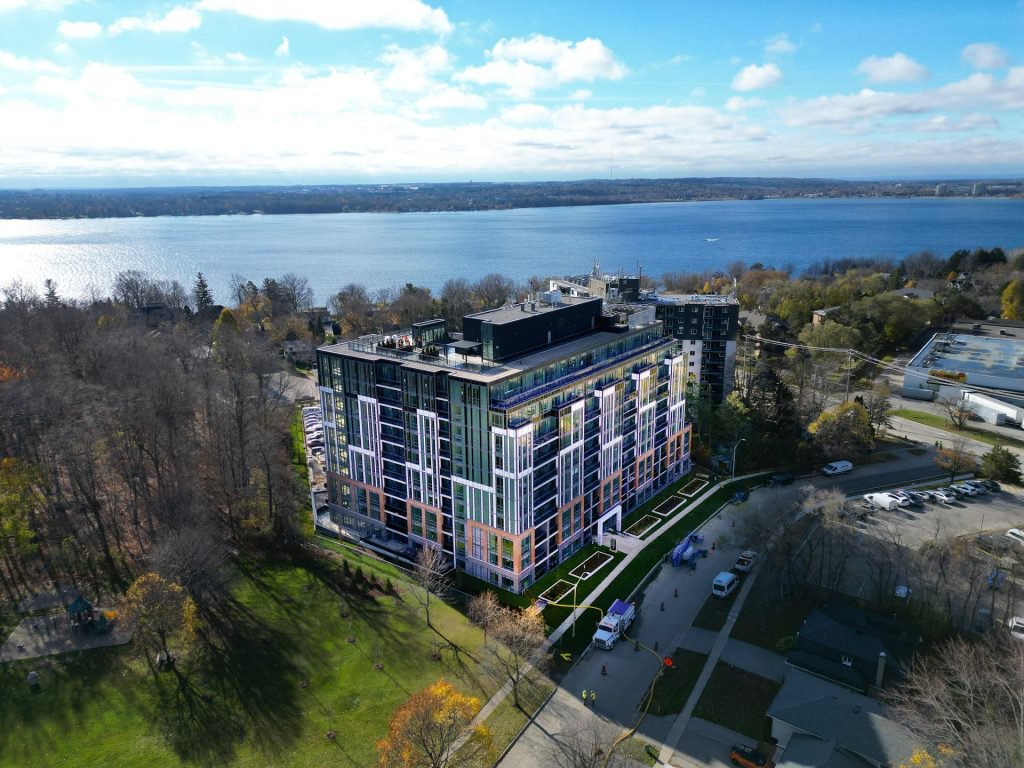 Studio Apartment for Rent - 41 Johnson Street, Barrie, ON 4