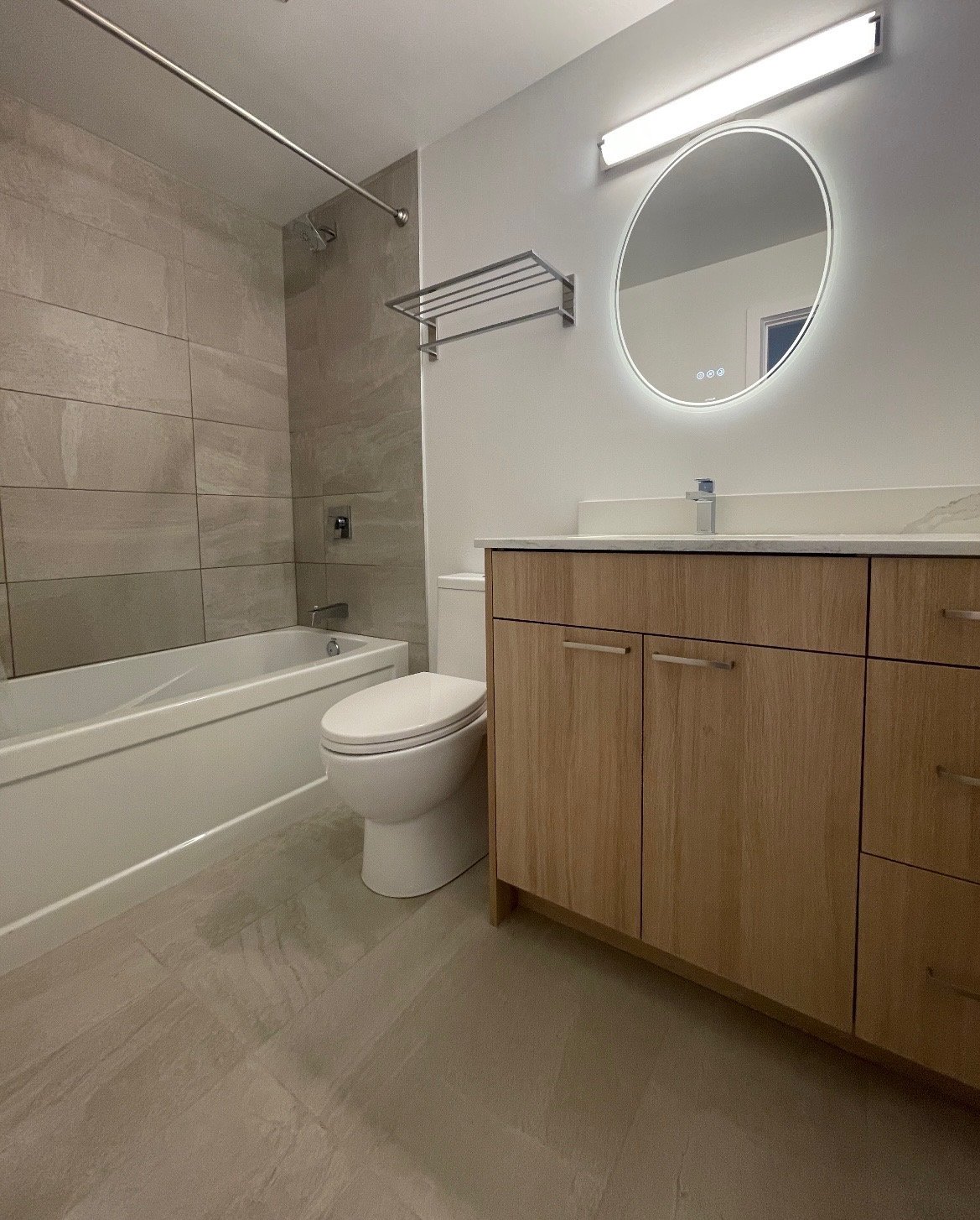 Room in Apartment for Rent - 511 Ash St, New Westminster, BC 2