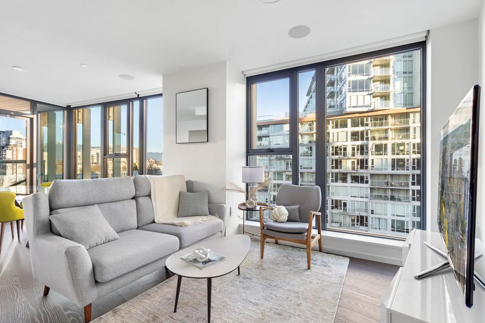 2 Bedroom Apartment for Rent - 1601 Quebec St., Vancouver, BC 2