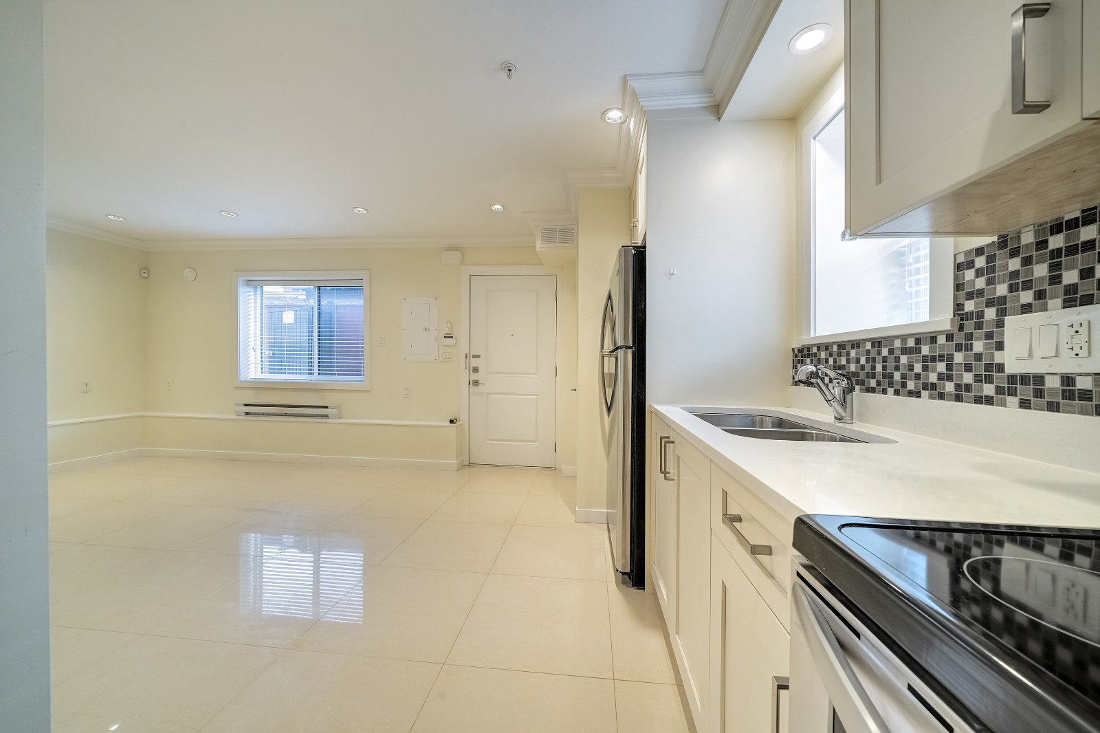 2 Bedroom Apartment for Rent - 1526 W 62nd Ave, Vancouver, BC 3