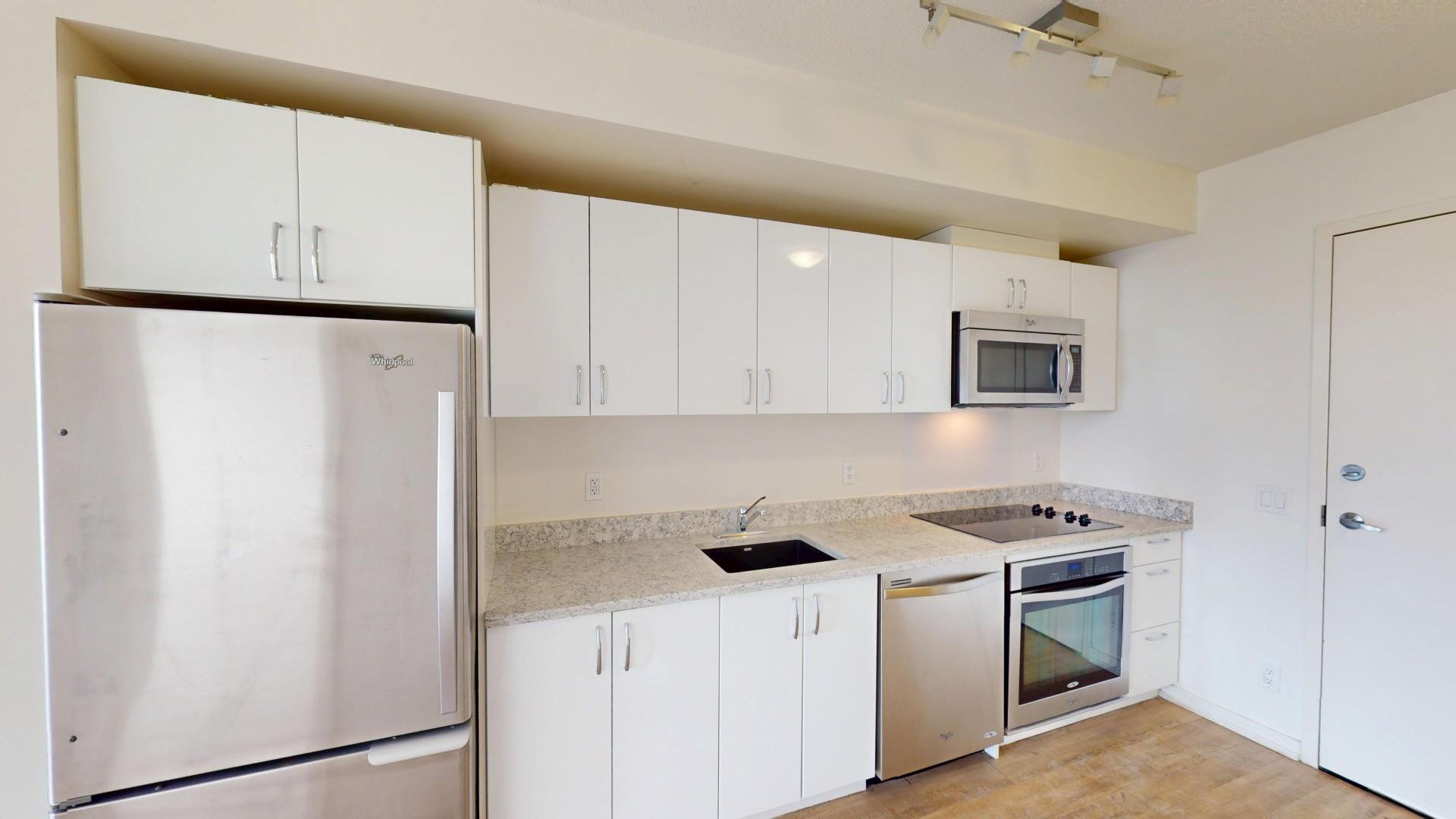 2 Bedroom Apartment for Rent - 450 8 Ave SE, Calgary, AB 2