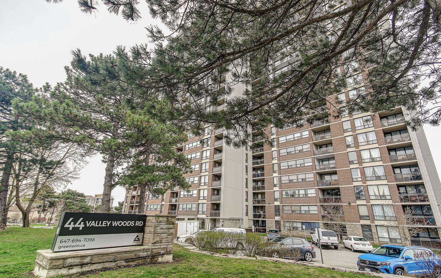 2 Bedroom Apartment for Rent - 44 Valley Woods Road, Toronto, ON 2