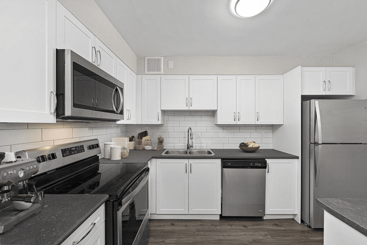 3 Bedroom Apartment for Rent - 33 , 39, 91, 95 & 99 Burns Drive, Guelph, ON 3