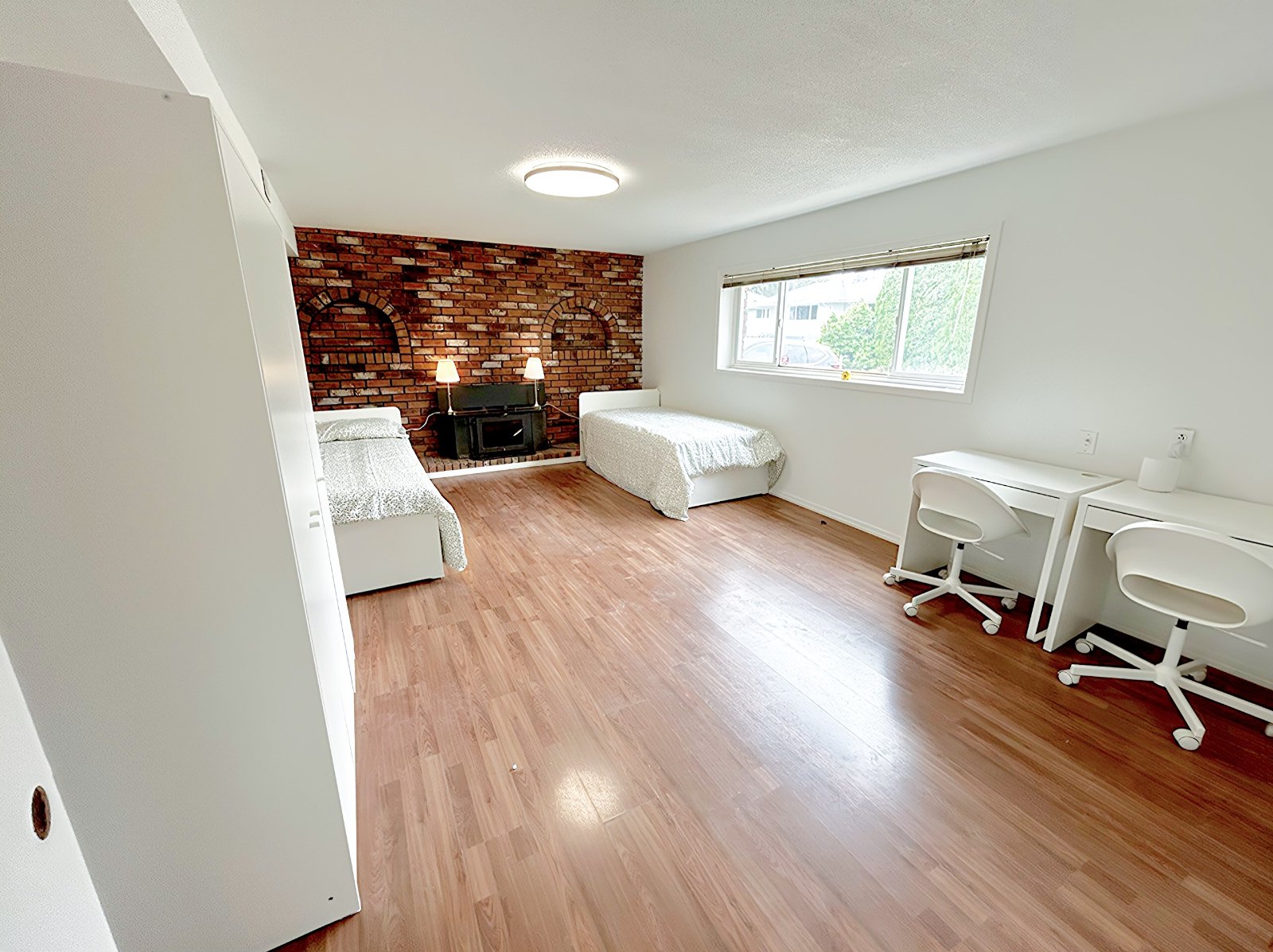 Room in House for Rent - 7005 Maureen Cres, Burnaby, BC 3