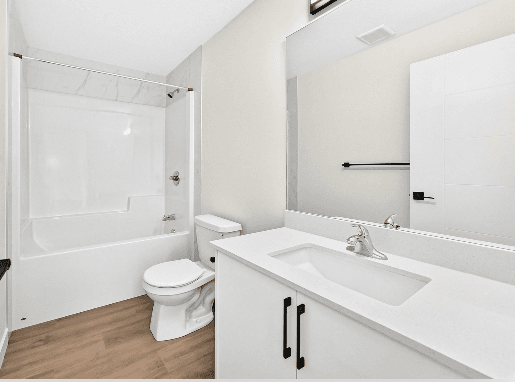 2 Bedroom Apartment for Rent - 5001 60 Avenue, Ponoka, AB 5