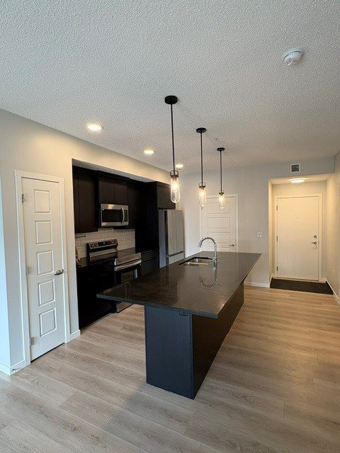 2 Bedroom Apartment for Rent - 550 Belmont Street Southwest, Calgary, AB 3