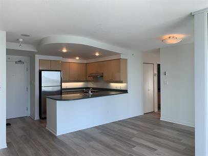 2 Bedroom Apartment for Rent - 1009 Expo Boulevard, Vancouver, BC 2