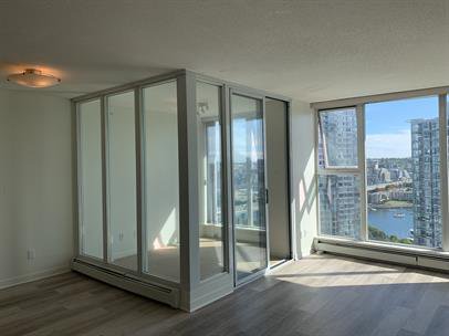 2 Bedroom Apartment for Rent - 1009 Expo Boulevard, Vancouver, BC 5