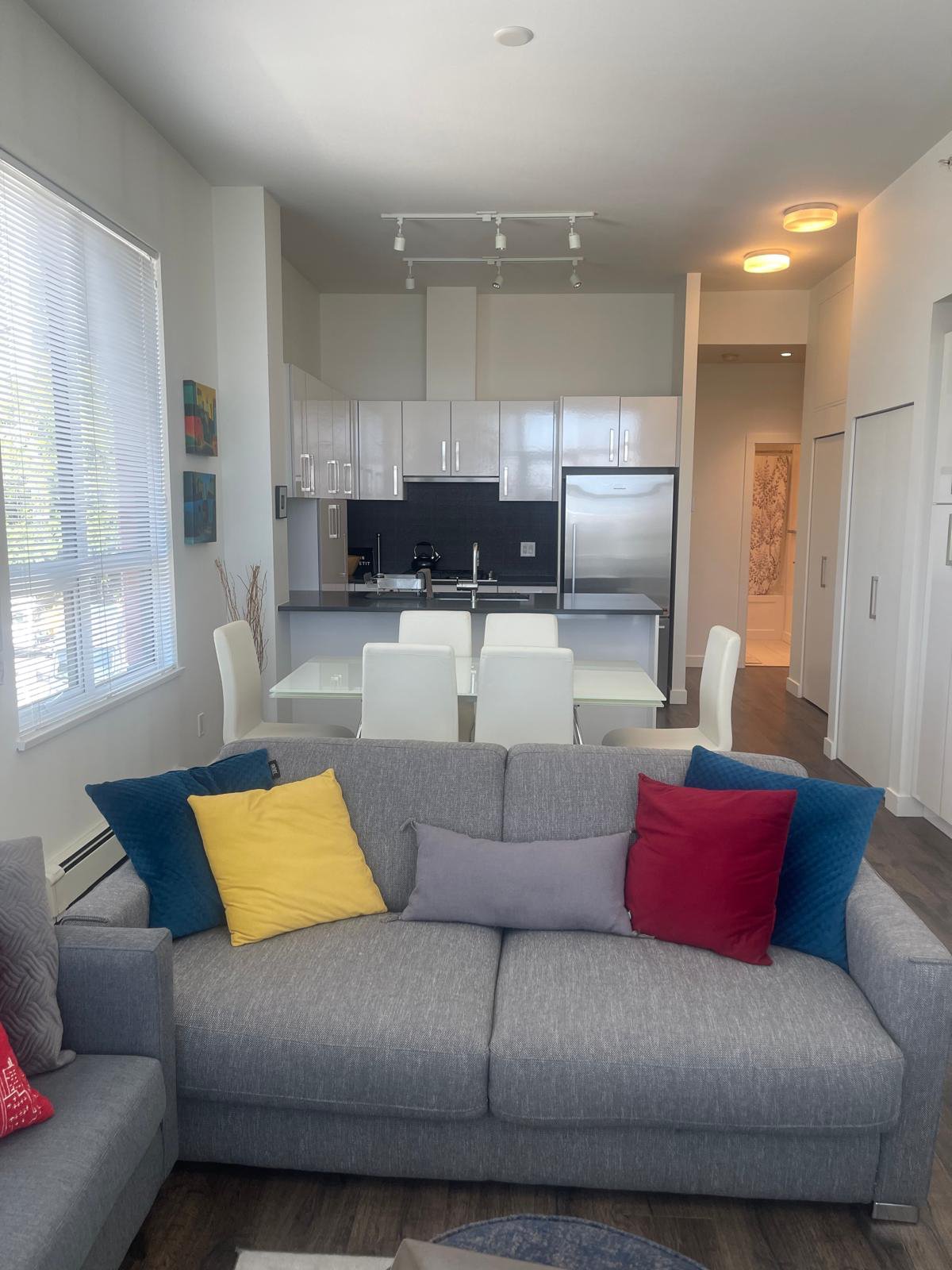 Room in Apartment for Rent - 105 2nd St W, North Vancouver, BC 2