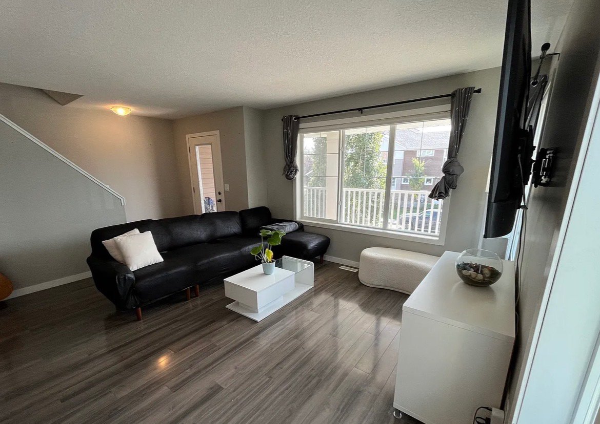 3 Bedroom Townhouse for Rent - 4537 Delhaye Way, Regina, SK 2