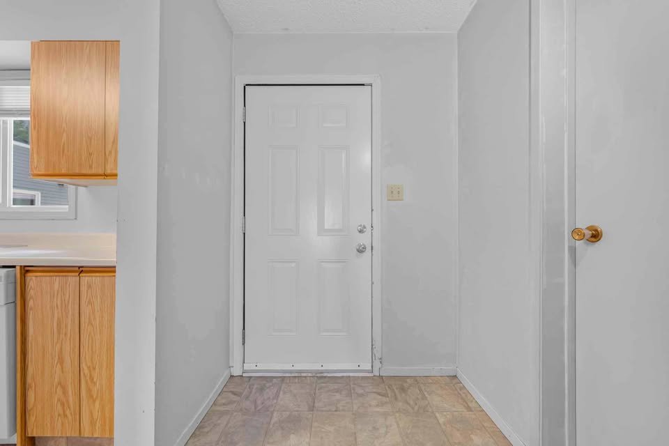3 Bedroom Townhouse for Rent - 1615 62 St NW, Edmonton, AB 5