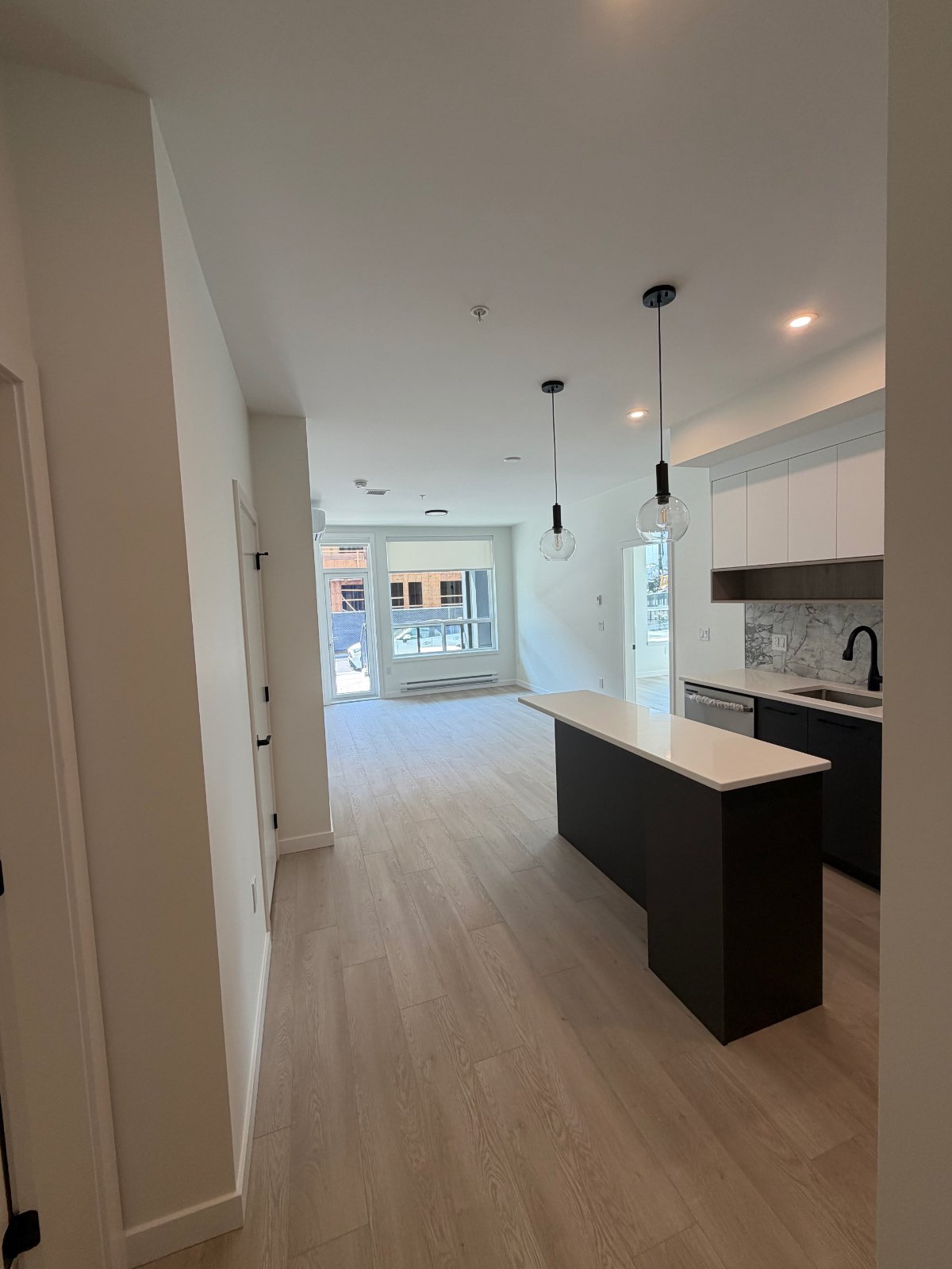 2 Bedroom Apartment for Rent - 6270 Gooseberry Dr, Surrey, BC 2