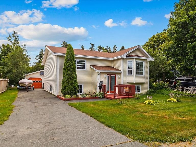 4 Bedroom House for Rent - 17 Tippett Pl, Conception Bay South, NL 5