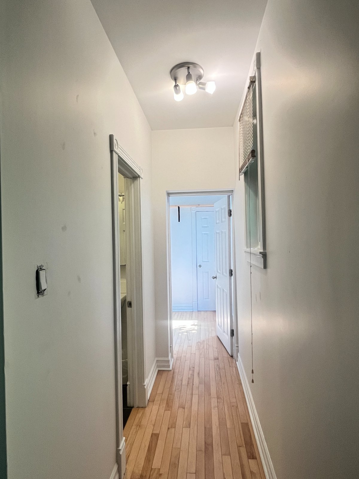 3 Bedroom Apartment for Rent - 4005 Rue St-Dominique, Montréal, QC 2