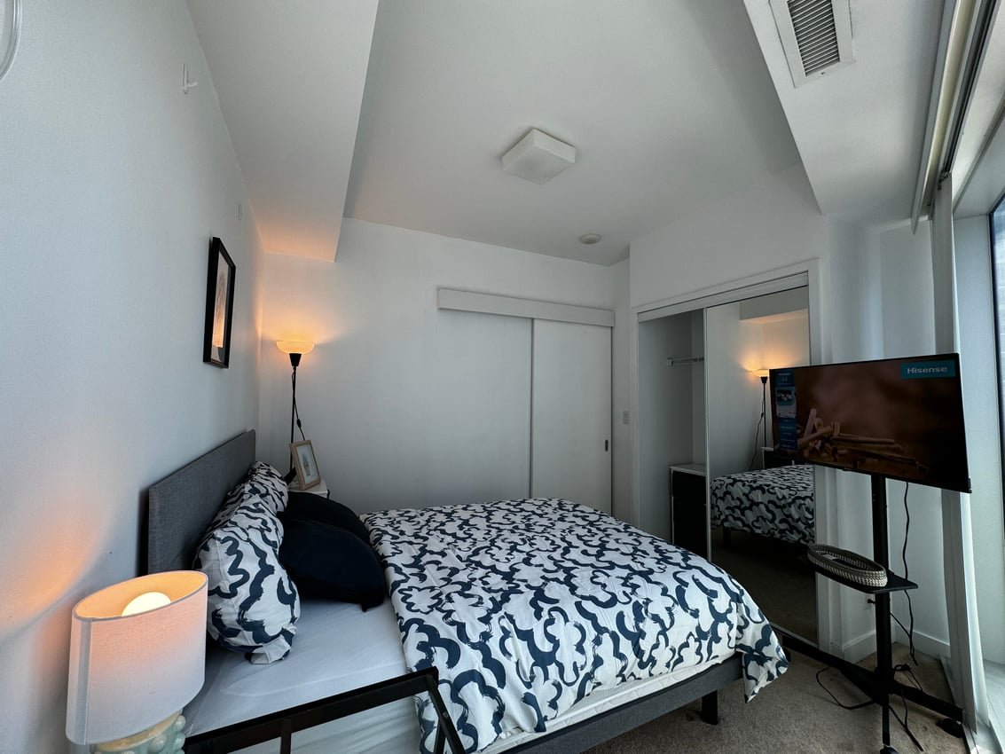 Room in Apartment for Rent - 12 York St, Toronto, ON 2