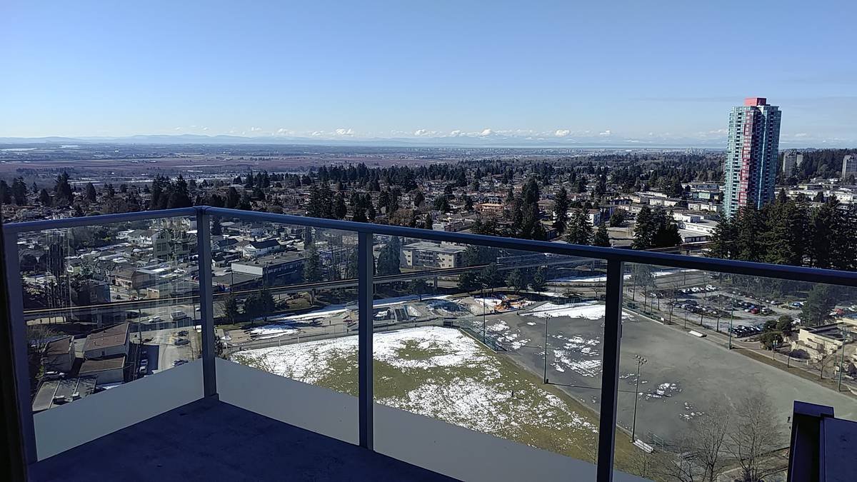 2 Bedroom Apartment for Rent - 6588 Nelson Ave, Burnaby, BC 2