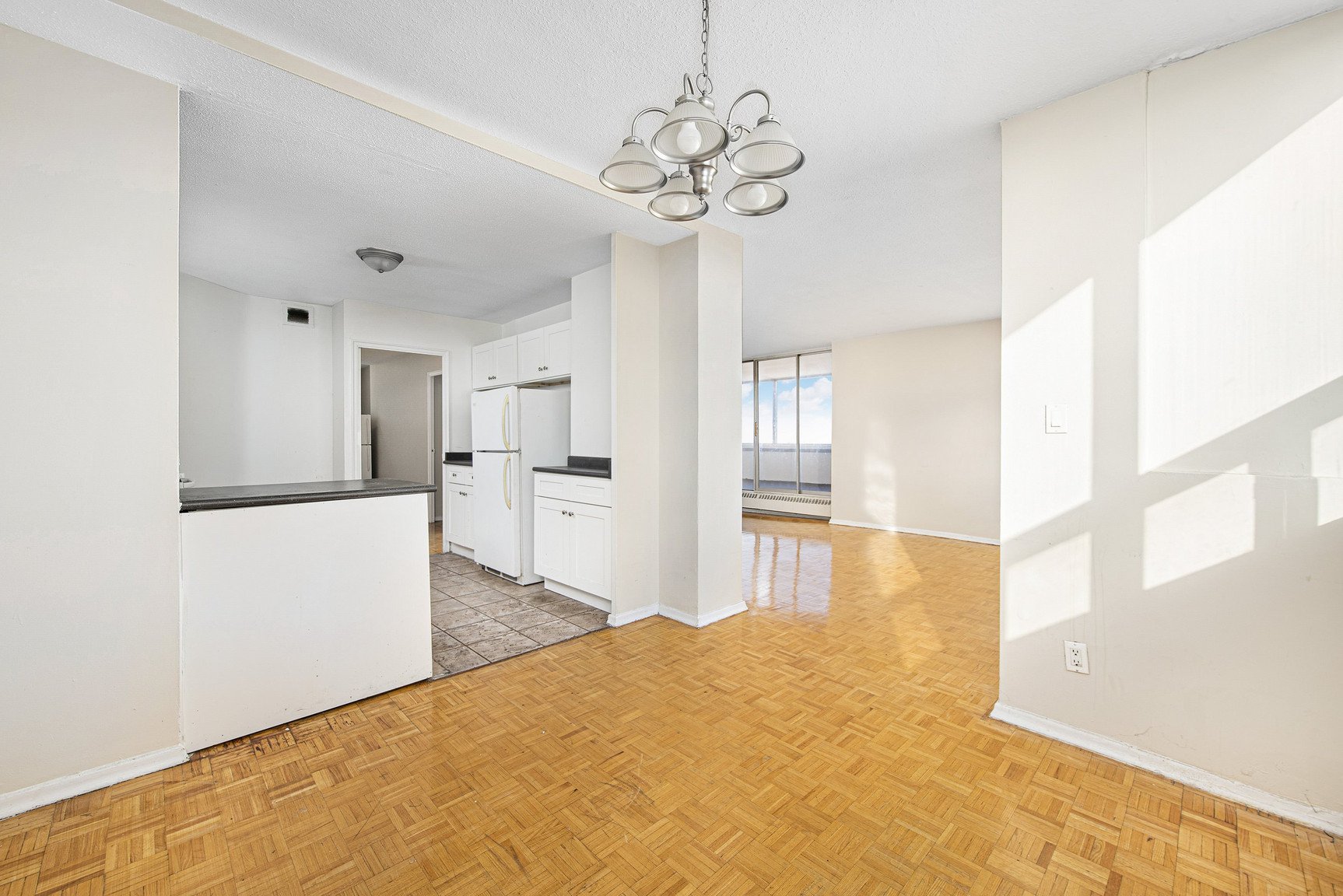 2 Bedroom Apartment for Rent - 701 Don Mills Rd, Toronto, ON 4