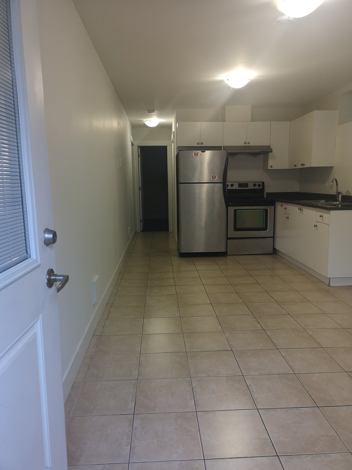 2 Bedroom Basement Suite for Rent - E 57th Ave, Vancouver, BC 3