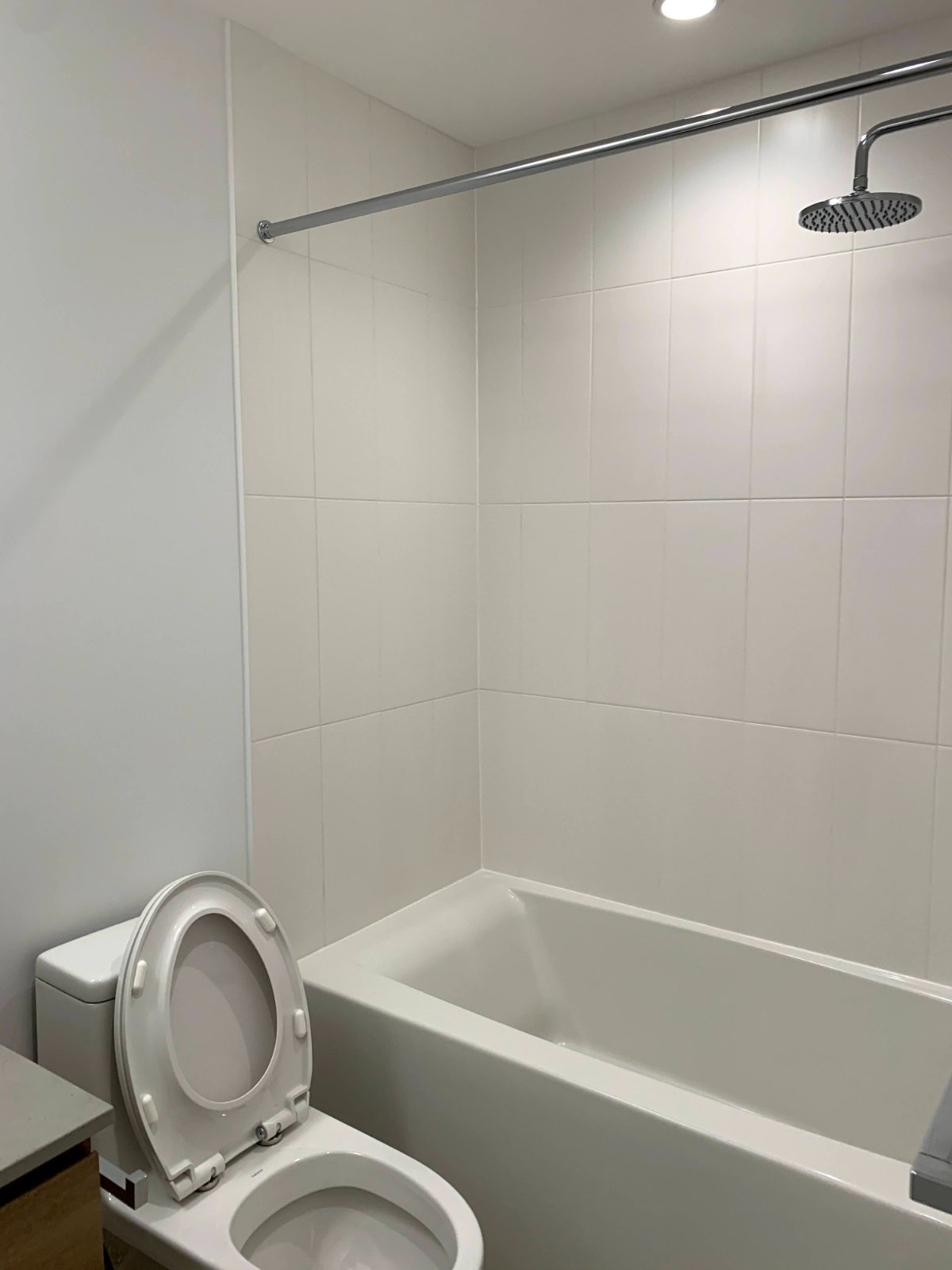 2 Bedroom Apartment for Rent - 715 15th St W, North Vancouver, BC 5