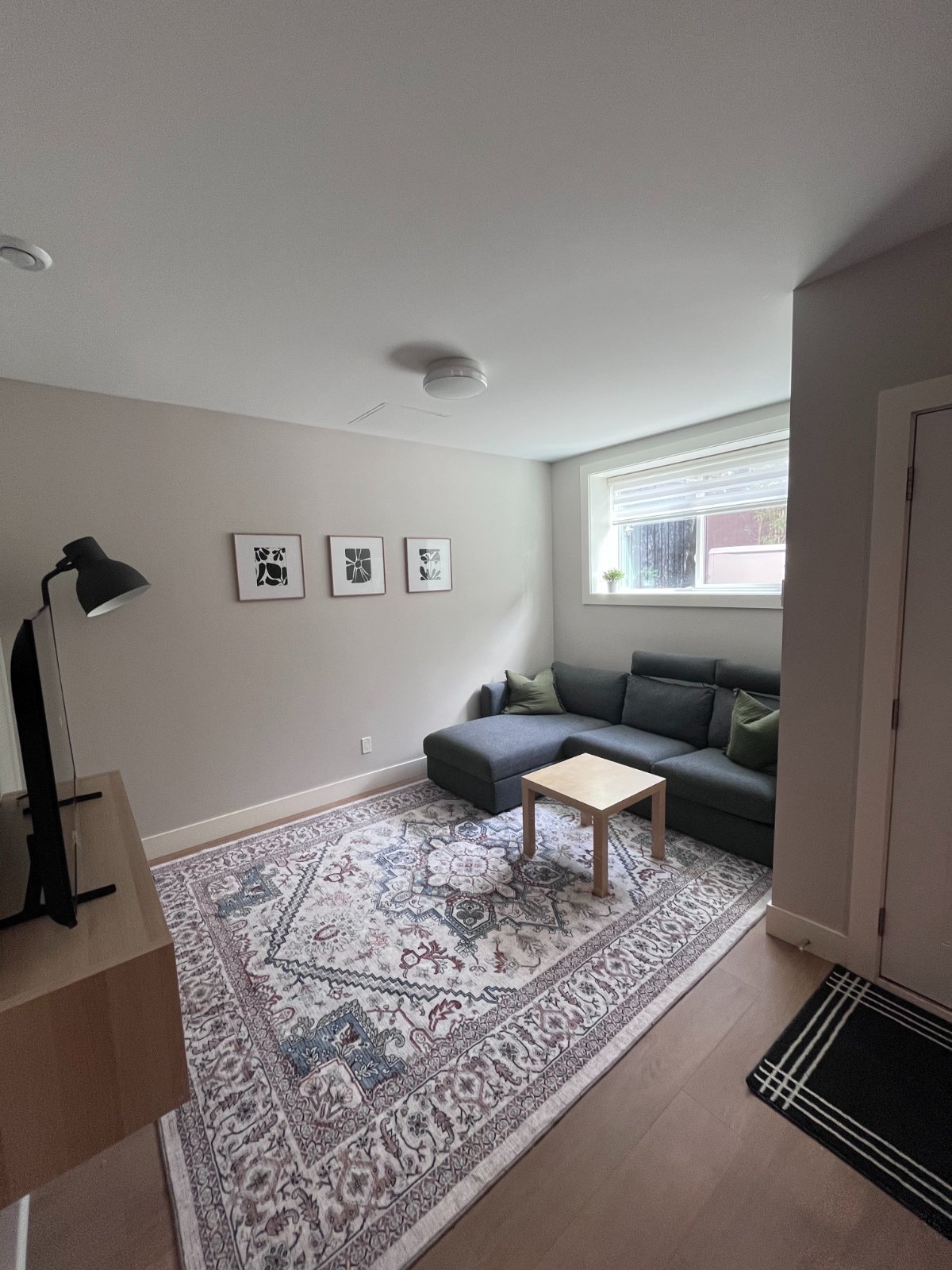 2 Bedroom Basement Suite for Rent - viewlynn crescent, north vancouver, North Vancouver, BC 3