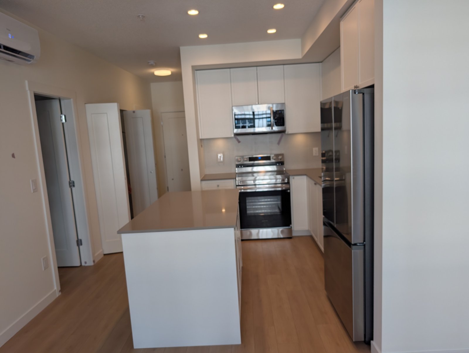 2 Bedroom Apartment for Rent - 15780 Fraser Hwy, Surrey, BC 2