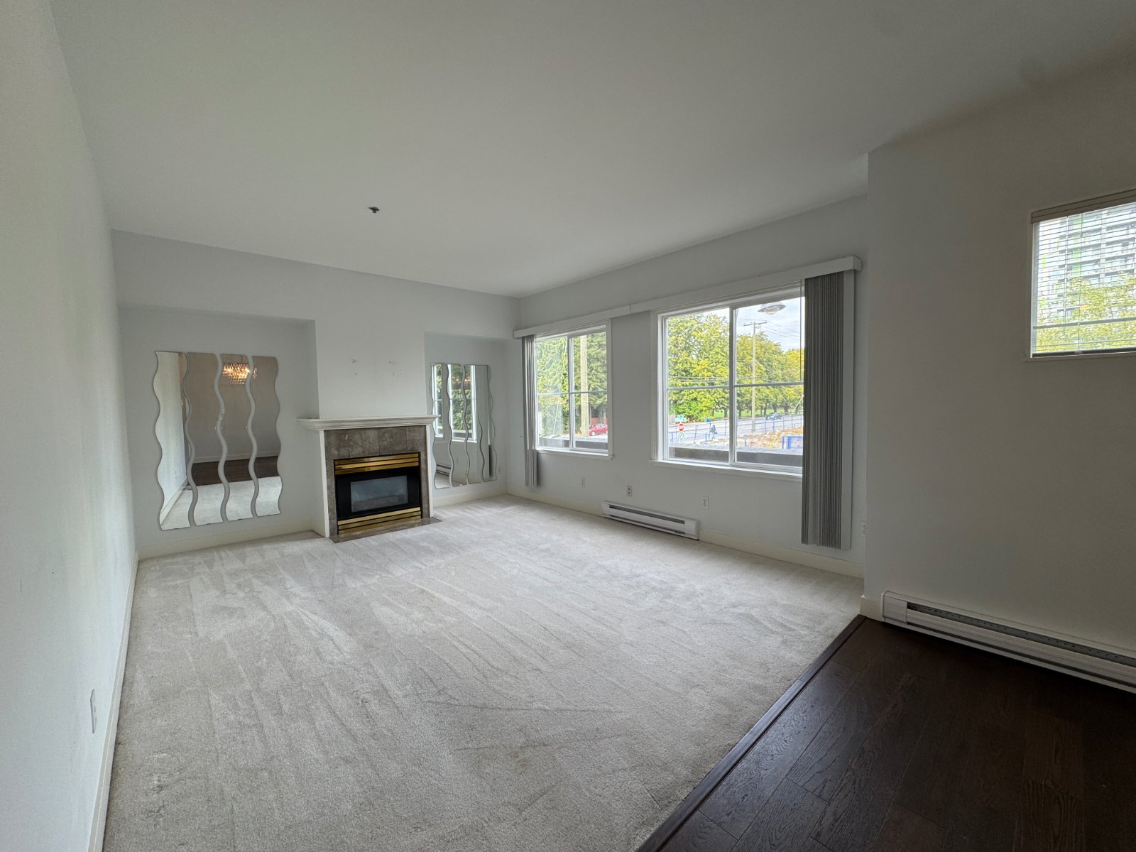 3 Bedroom Apartment for Rent - 7288 No 3 Rd, Richmond, BC 3