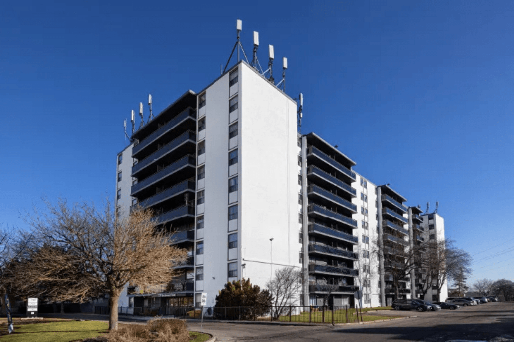 3 Bedroom Apartment for Rent - 739 Birchmount Rd., Toronto, ON 2