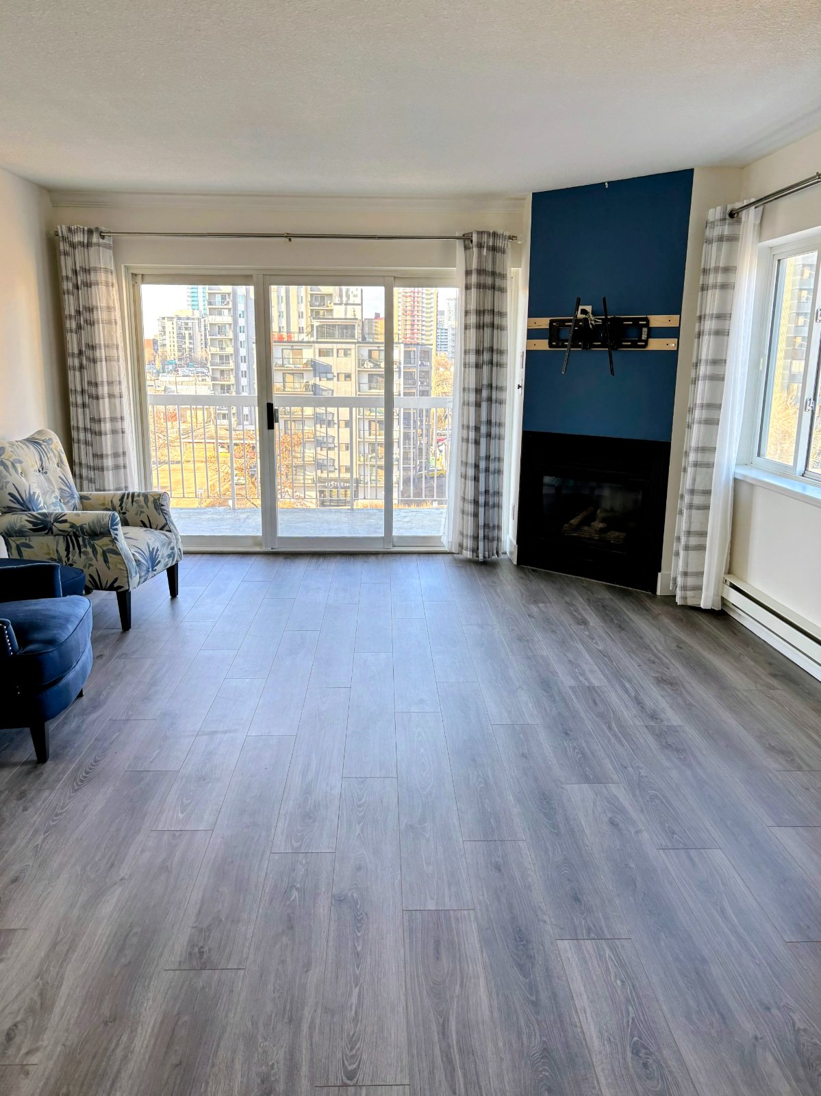 2 Bedroom Apartment for Rent - 10130 114 Street NW, Edmonton, AB 5
