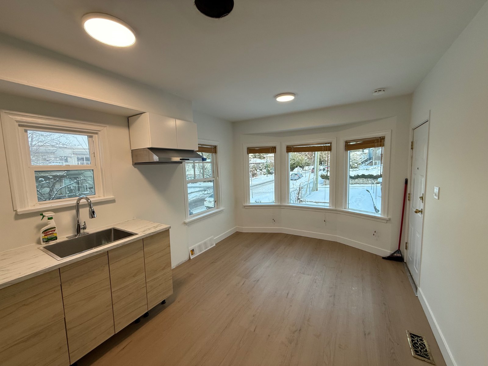 Room in House for Rent - 4206 Nanaimo St, Vancouver, BC 2
