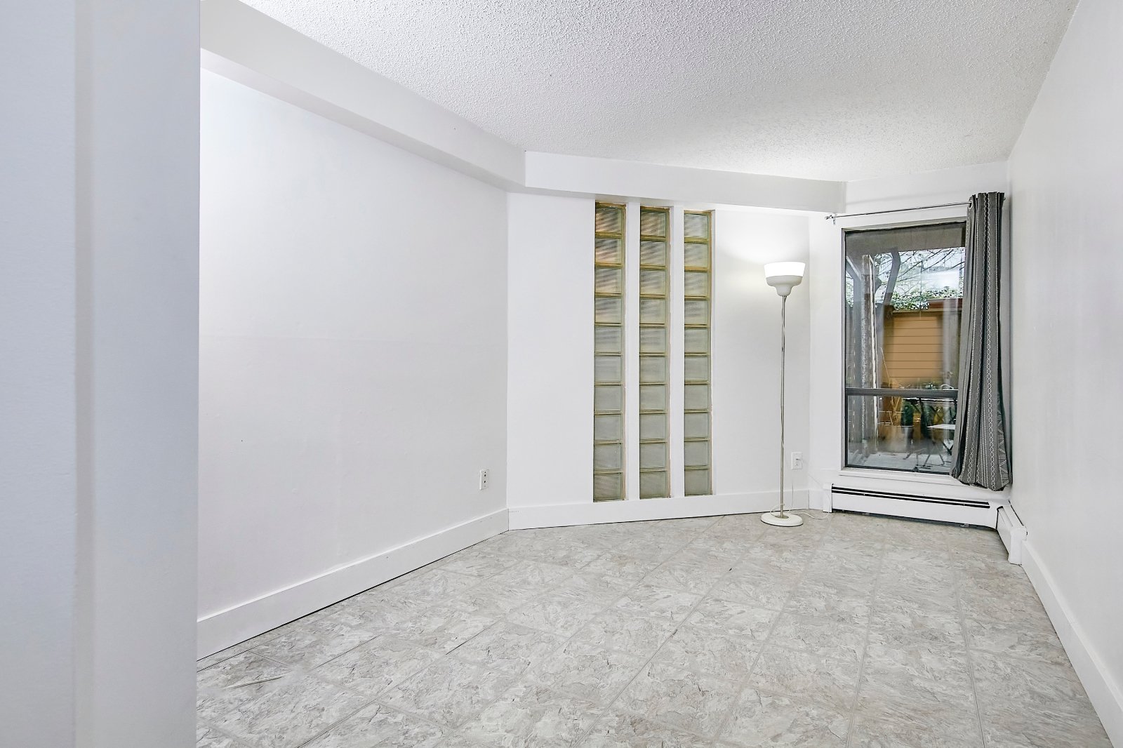 2 Bedroom Apartment for Rent - 1500 Pendrell St, Vancouver, BC 4
