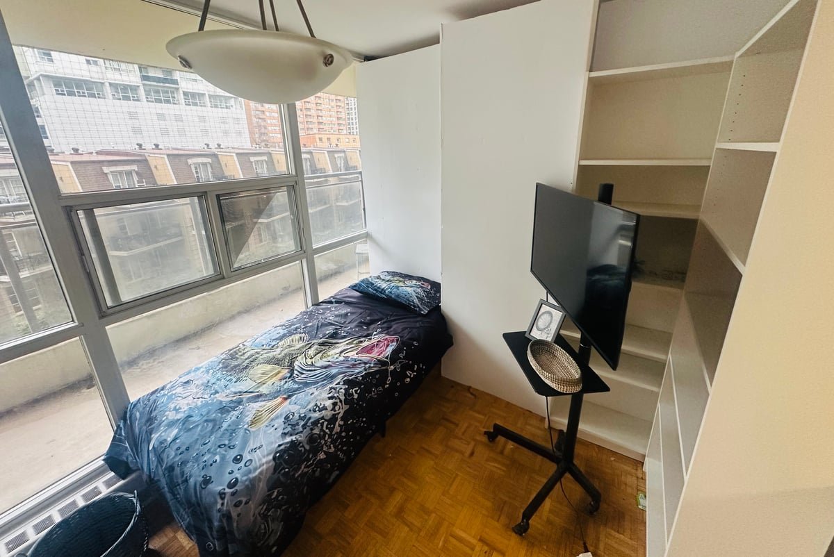 Room in Apartment for Rent - 50 Rosehill Ave, Toronto, ON 2