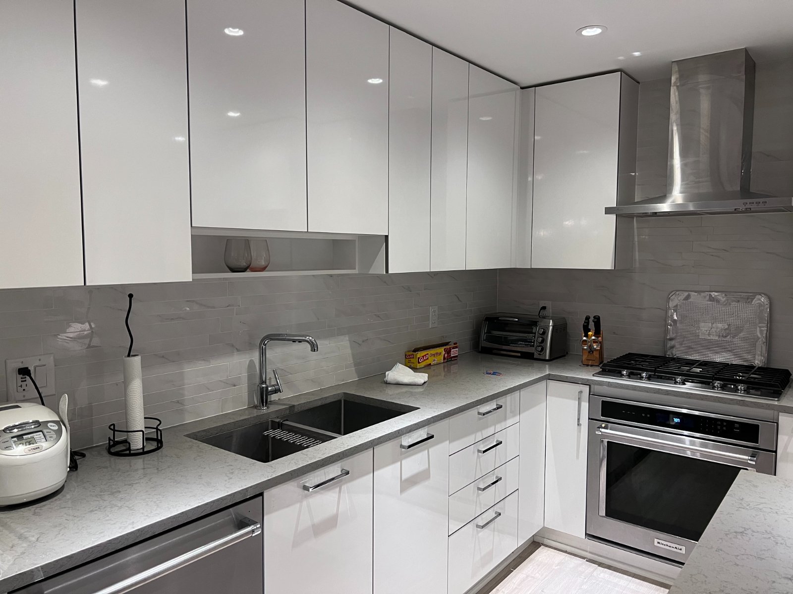 Room in Apartment for Rent - 1788 Gilmore Ave S, Burnaby, BC 5