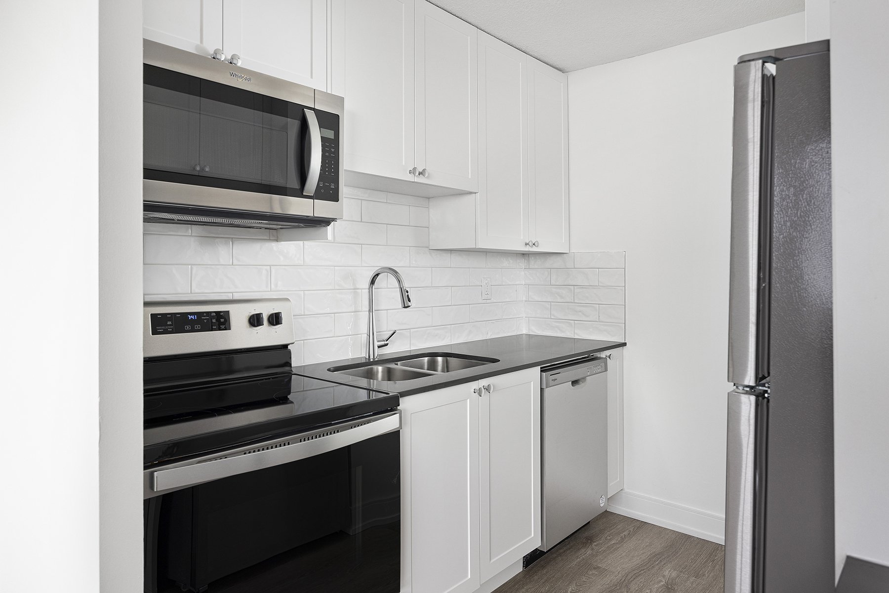 2 Bedroom Apartment for Rent - 2200 Roche Court, Mississauga, ON 2