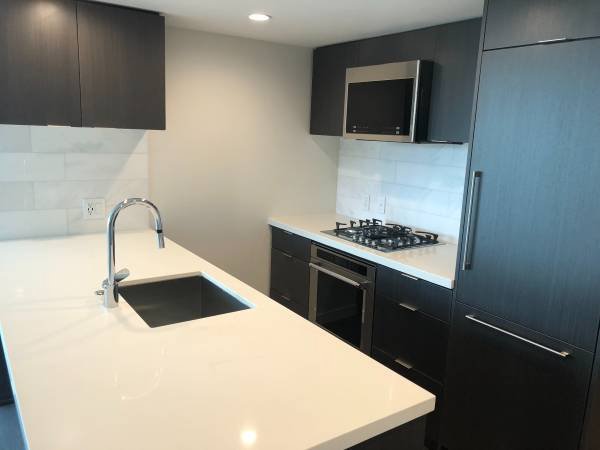 2 Bedroom Apartment for Rent - 8189 Cambie St, Vancouver, BC 5