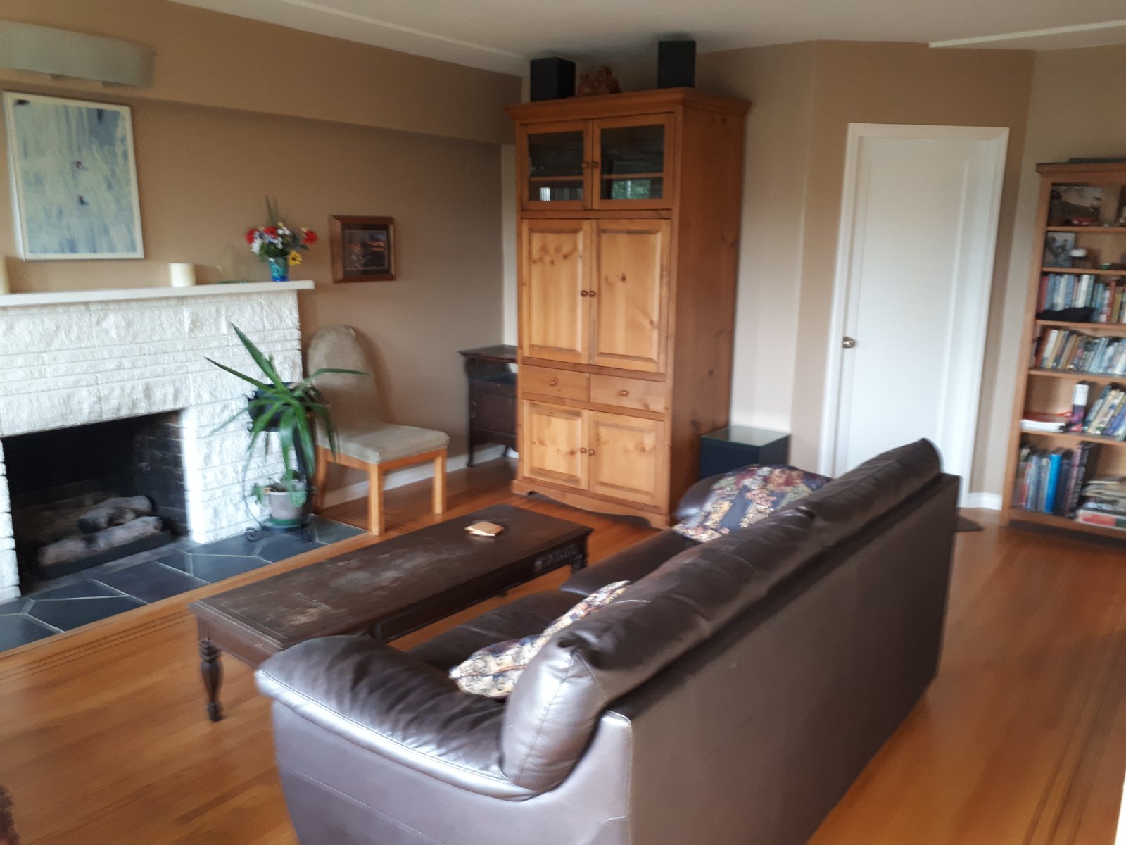 3 Bedroom House for Rent - 35 E Woodstock Ave, Vancouver, BC 2