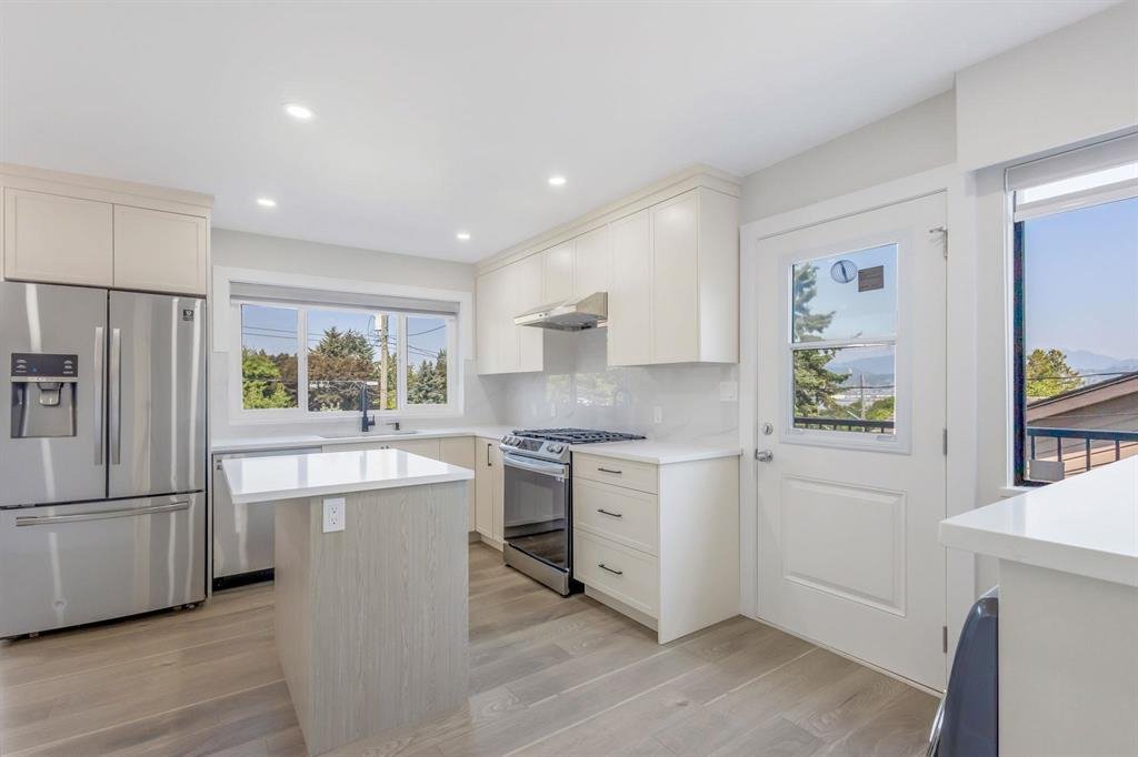 3 Bedroom Private Suite for Rent - 135 St, Surrey, BC 3